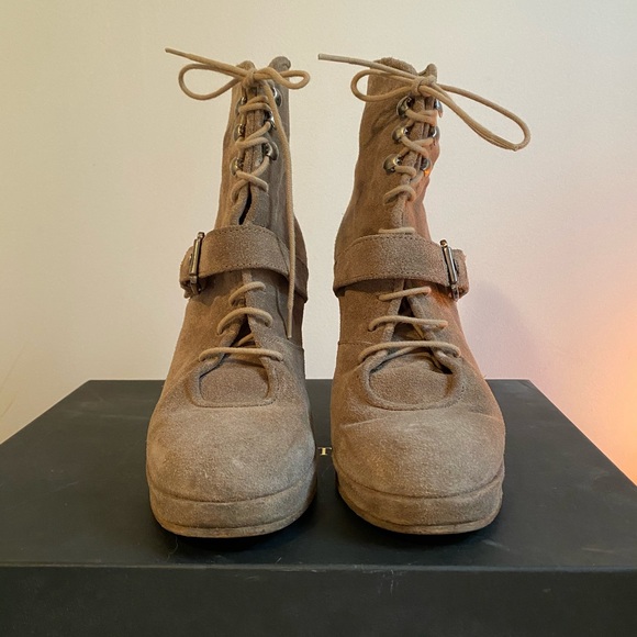 Surface To Air Suede Buckle Bootie sz 7 - Picture 2 of 9